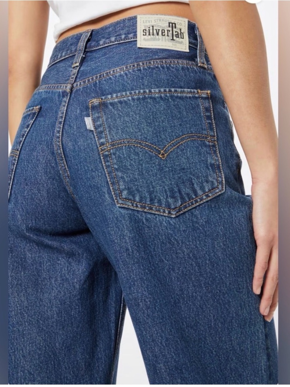 Levi’s Silver Tab ‘94 Baggy Cotton Jean - Picture 2 of 16